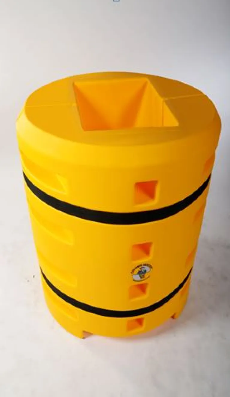 Protection de colonne en plastique pour protéger les poteaux carrés, les colonnes et les piliers.